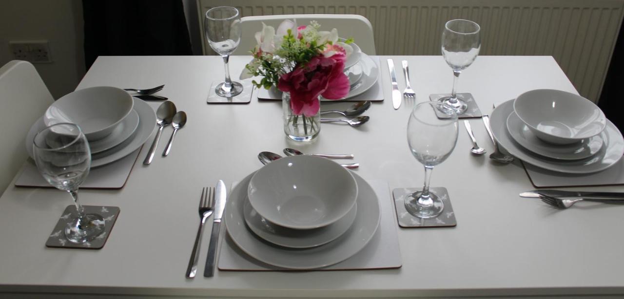 Clover Apartments Hadleigh  Екстериор снимка